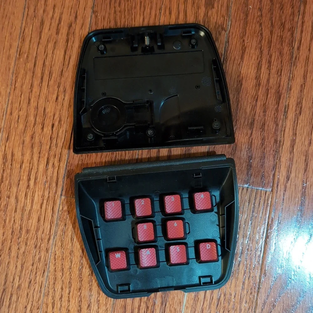 Corsair Vengeance K70 Mechanical Keyboard Wrist Rest + Red Key Storage with Tool